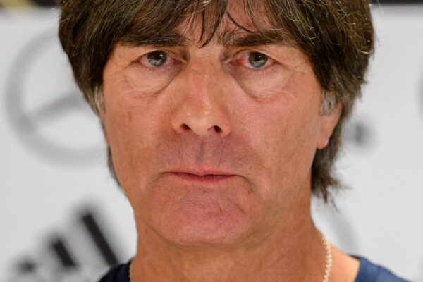 Huấn luyện viên Joachim Low