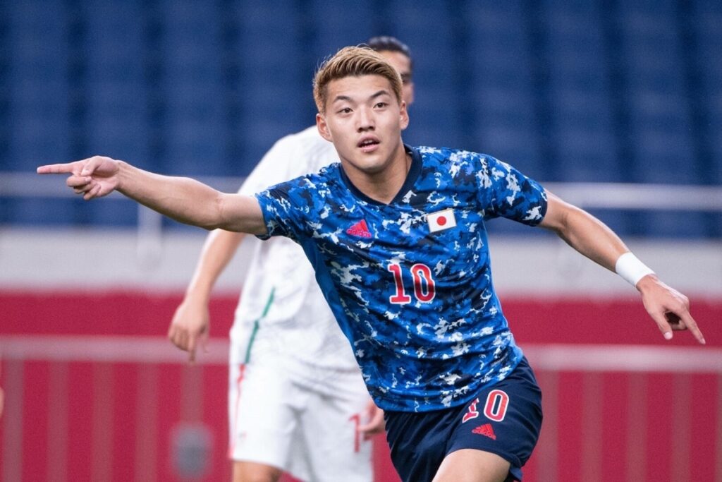 Ritsu Doan – Quái kiệt đến từ Nhật Bản đang âm thầm khuấy đảo châu Âu