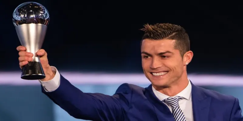 Hành Trình Vĩ Đại của Cầu thủ Cristiano Ronaldo Trong Bóng Đá