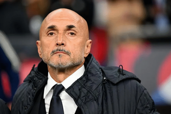 Huấn luyện viên Luciano Spalletti